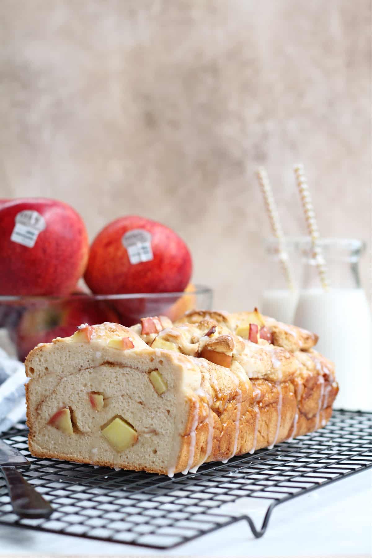 GF apple pull apart bread