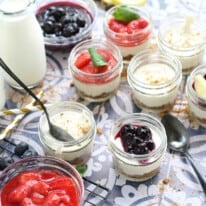 Healthy No Bake Cheesecake in Mini Mason Jars